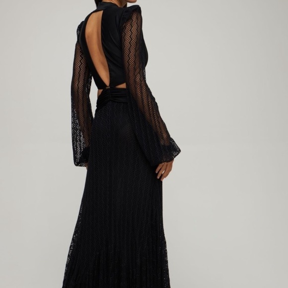 Plunge Netted Cutout Maxi Beach Dress
Size small - Picture 12 of 12